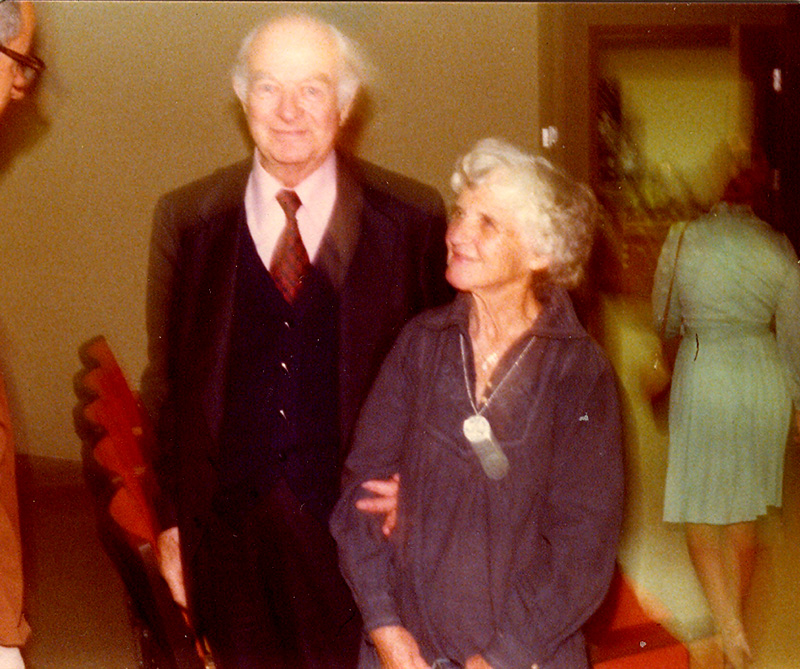 Linus Pauling_b 77-78